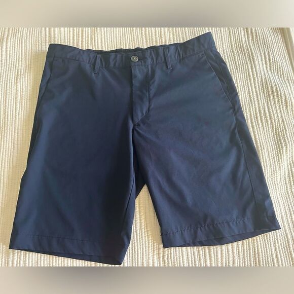 Tommy Bahama Men’s Navy Blue Flat Front Chino Shorts Size 32 - Picture 1 of 9